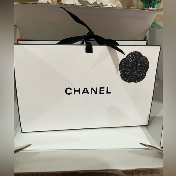 Chanel Gift Bag, small size, never used! - Picture 1 of 2